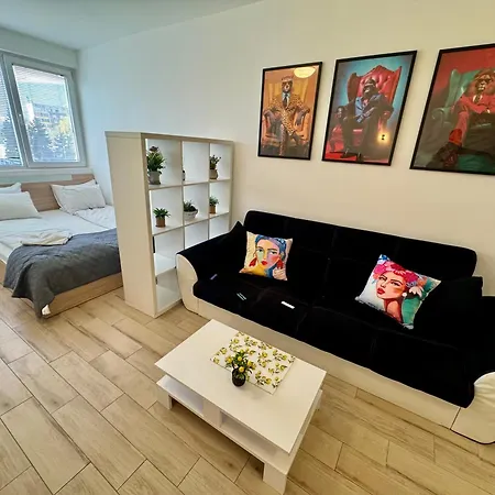 Joyful 2 By Bulgarianhomes Appartamento *